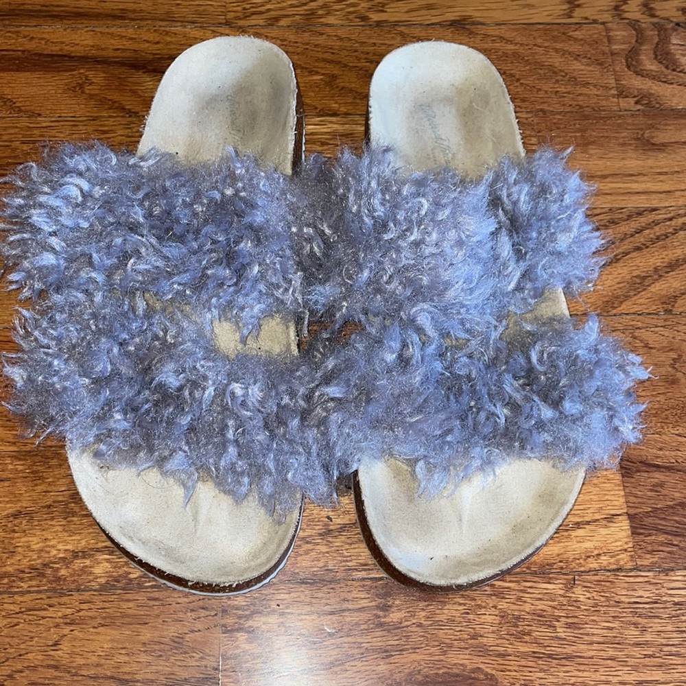 Grey/lavender furry sandals size 9